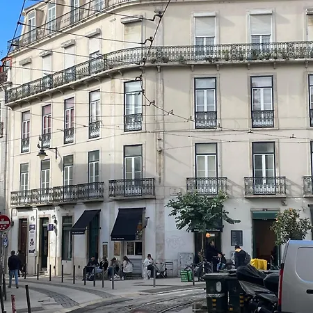 Accogliente Con Terrazzo In Centro *