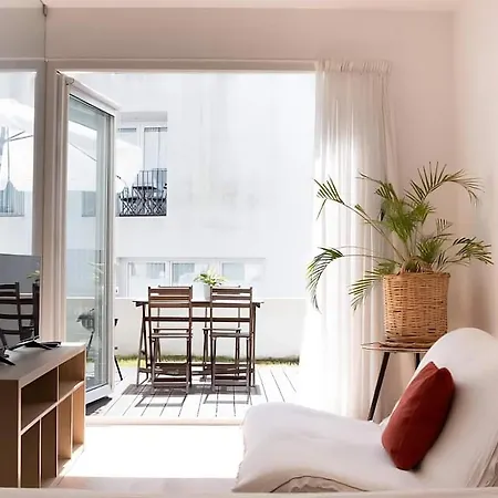 Apartment Accogliente Con Terrazzo In Centro Lisbon